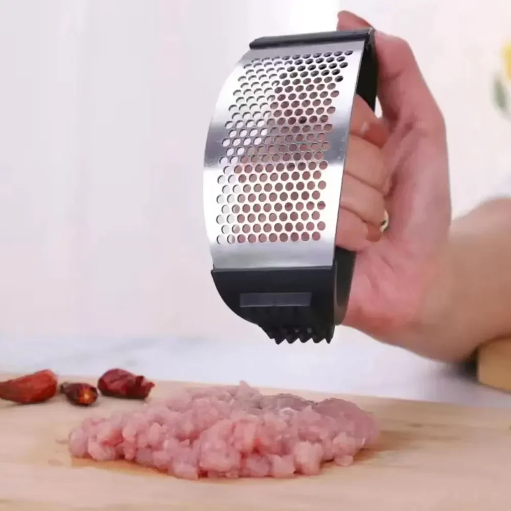 เครื่องบดสับกระเทียมแบบมือหมุน - Kitchen Gadgets Garlic บทวิจารณ์และราคา