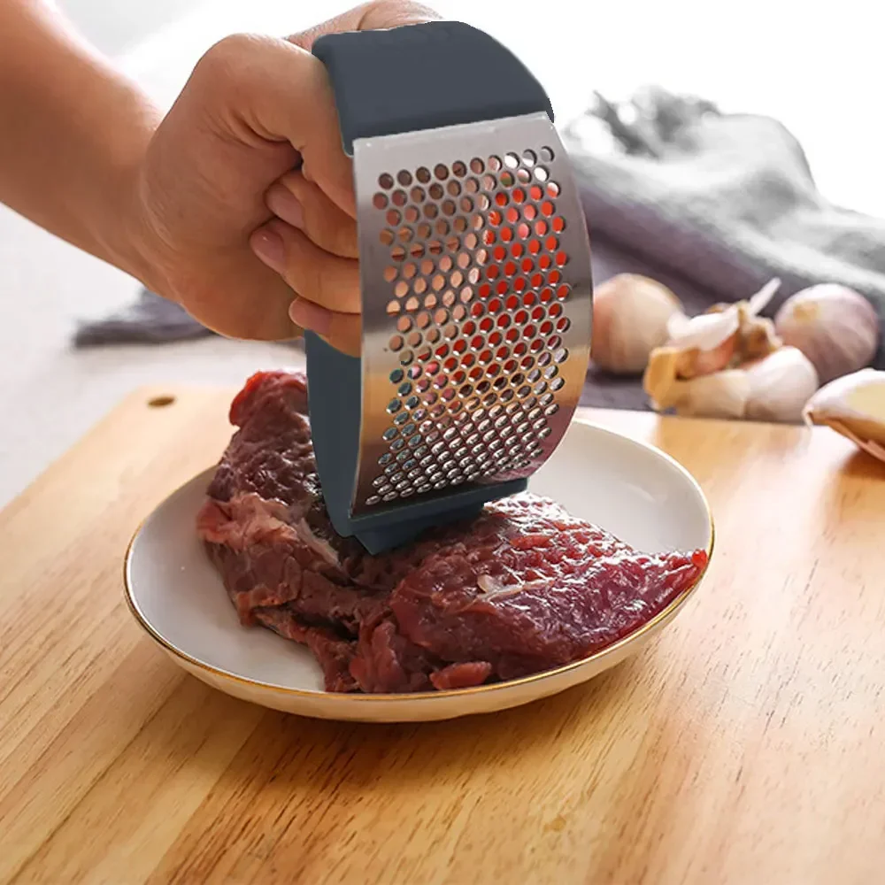 เครื่องบดสับกระเทียมแบบมือหมุน - Kitchen Gadgets Garlic บทวิจารณ์และราคา