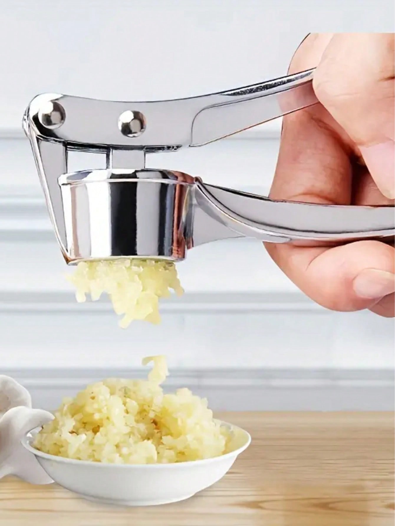 เครื่องบดกระเทียมสแตนเลสแบบกดม - Kitchen Gadgets Garlic บทวิจารณ์และราคา
